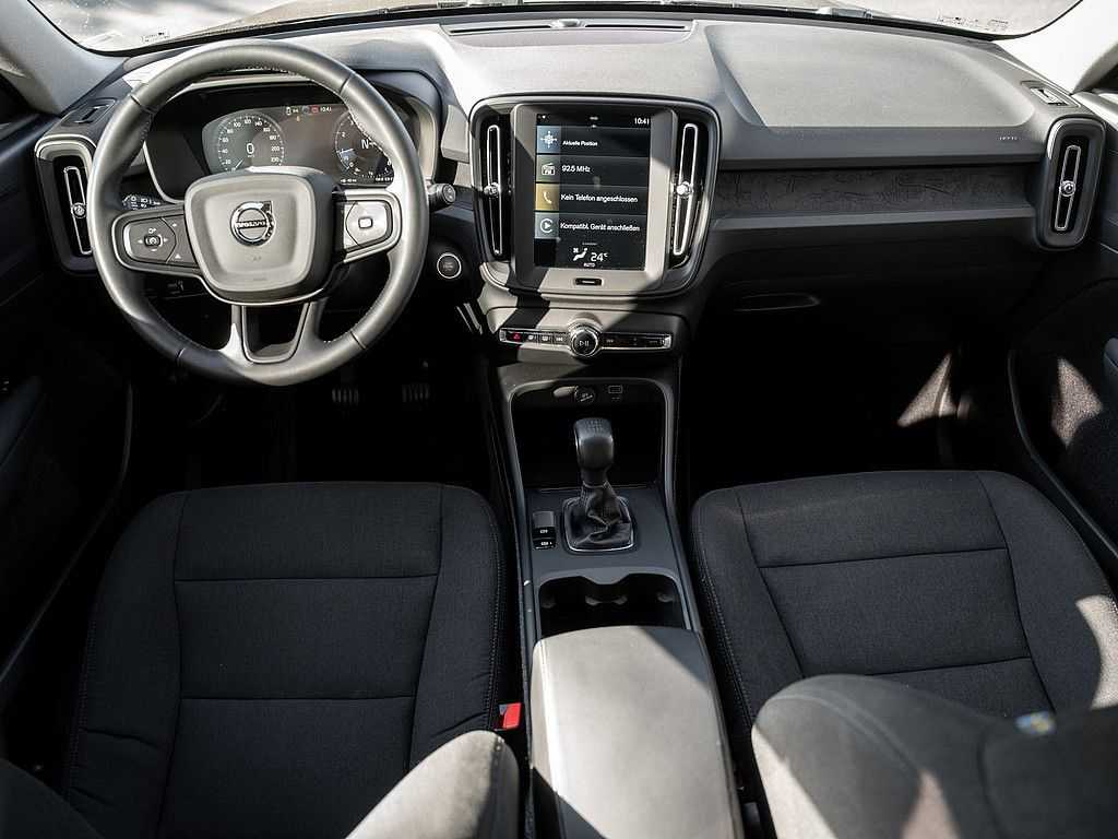 Volvo  T2 Momentum Core