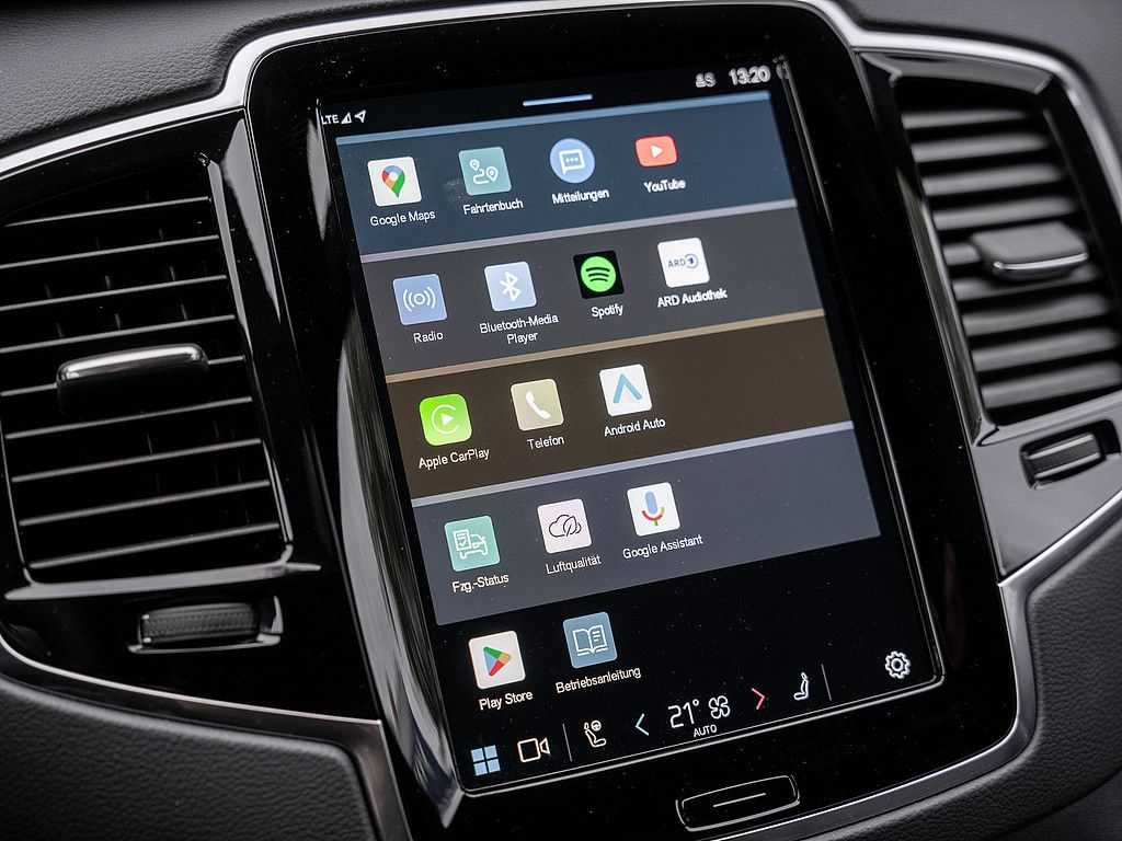 Volvo  Ultimate Dark AWD