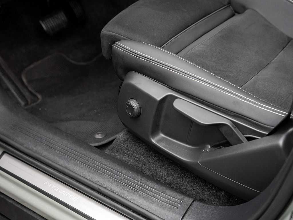 Volvo  Plus Recharge