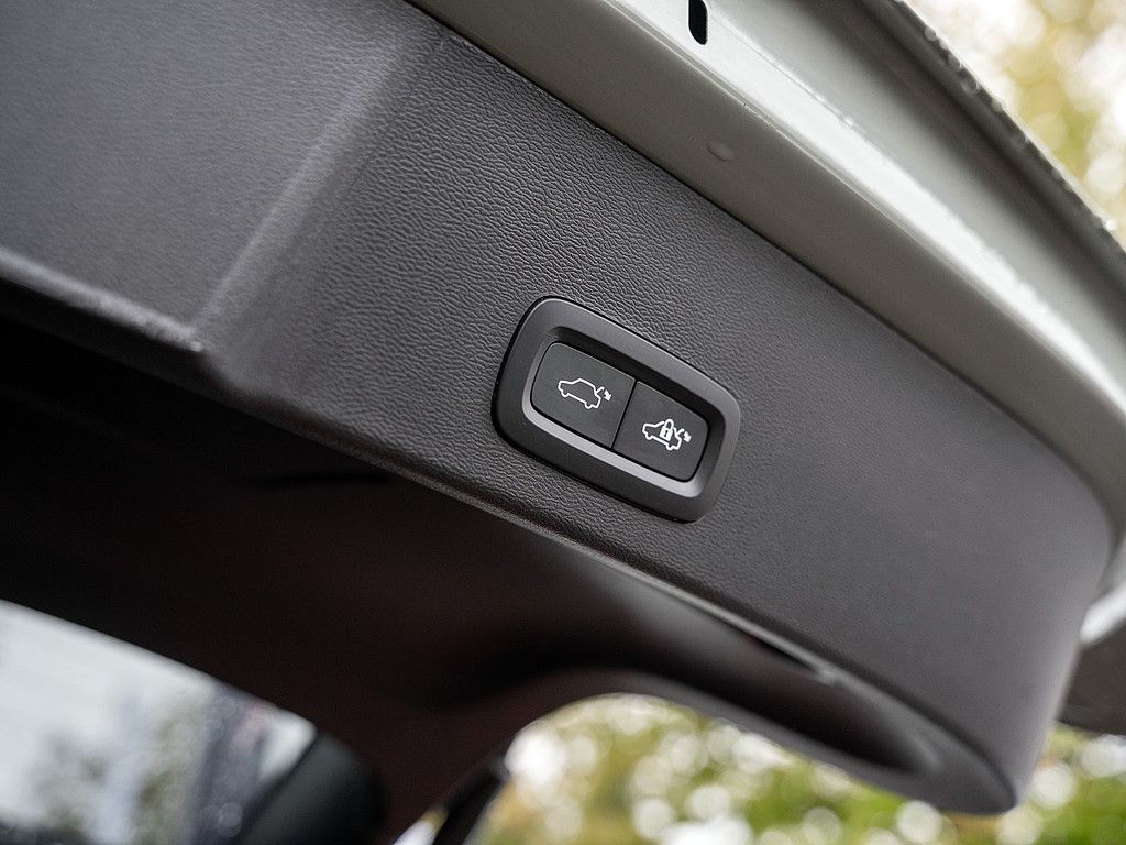 Volvo  Plus Recharge