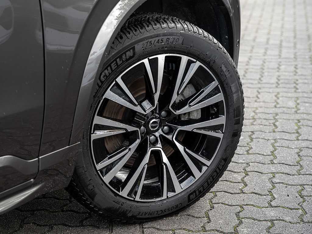 Volvo T8 AWD Plus Dark Panorama, AHK