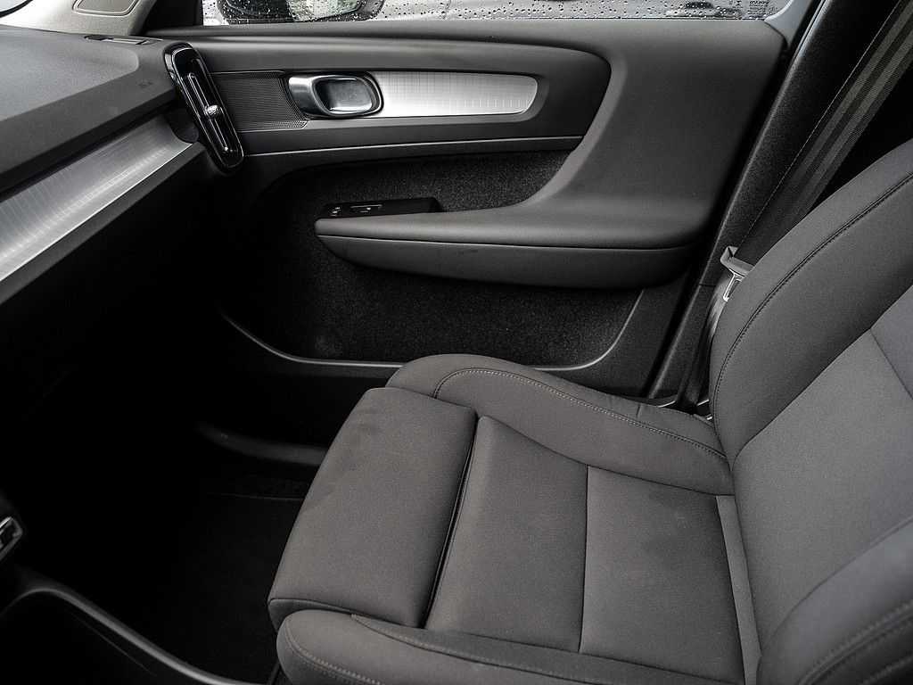 Volvo  T5 Recharge R Design Expression ACC, AHK