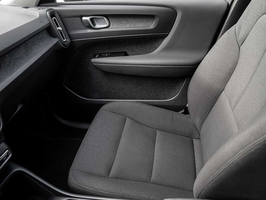 Volvo  T3 Momentum Core