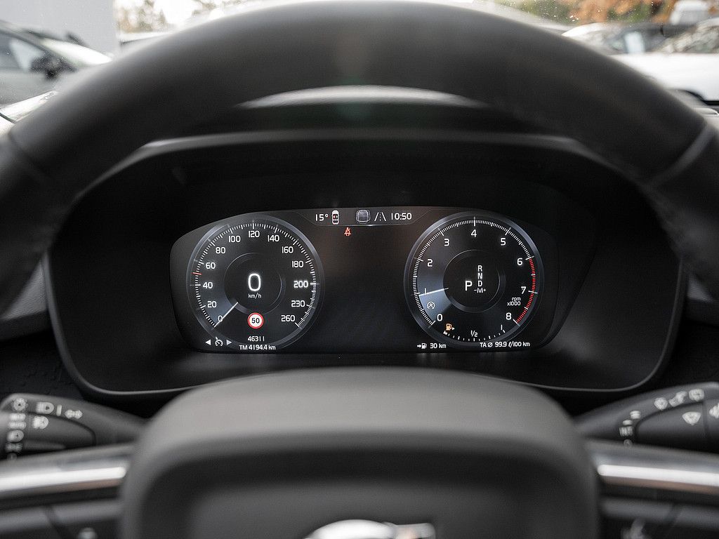 Volvo  T3 Momentum Core