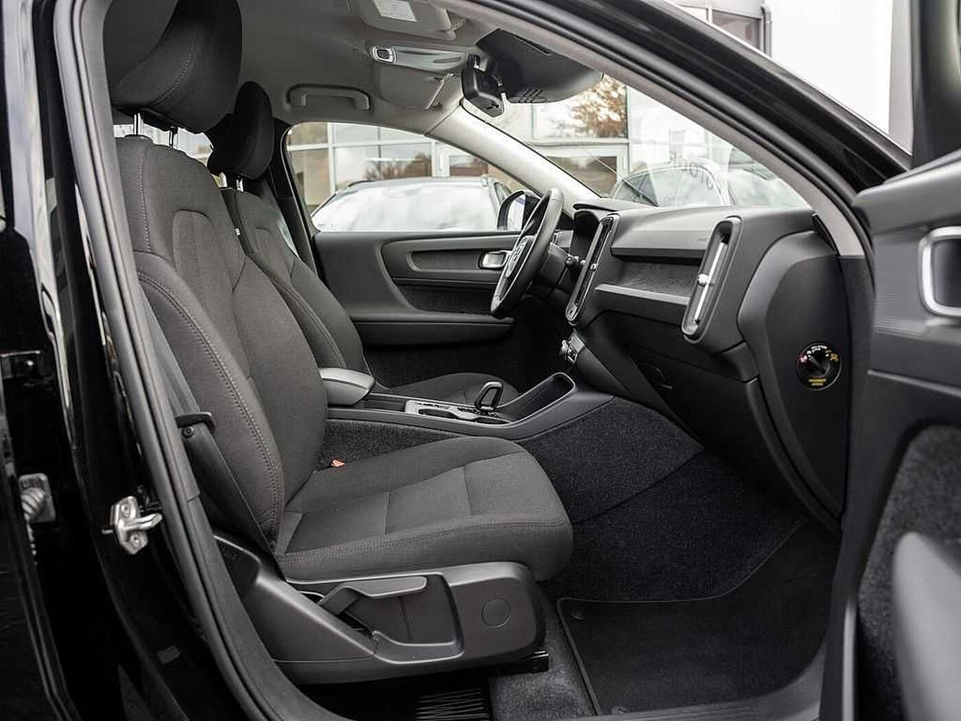 Volvo  T3 Momentum Core