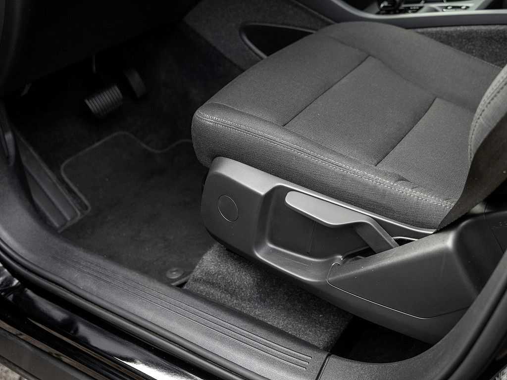 Volvo  T3 Momentum Core