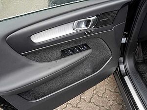 Volvo  T4 Inscription Expression Recharge