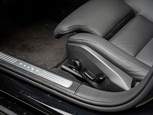 Volvo  T6 AWD Recharge Plus Dark Recharge