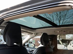 Volvo  T8 AWD Ultimate Dark