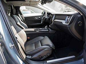Volvo  T8 AWD Ultimate Dark