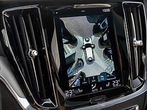 Volvo  T6 Plus Dark Recharge