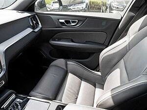 Volvo  T6 Plus Dark Recharge