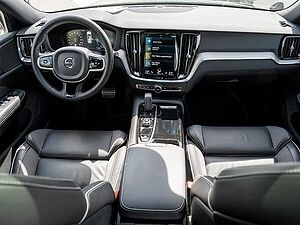 Volvo  T6 Plus Dark Recharge