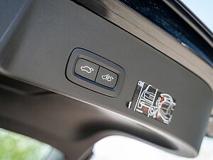 Volvo  Core Recharge Pure Electric 2WD