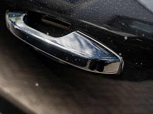 Volvo  Core Recharge Pure Electric 2WD
