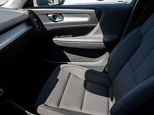 Volvo  T3 Momentum Pro