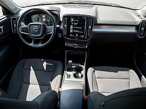 Volvo  T3 Momentum Pro