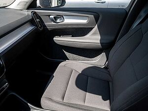Volvo  T3 Momentum Pro