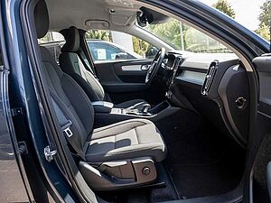 Volvo  T3 Momentum Pro