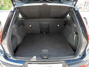 Volvo  T3 Momentum Pro