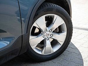 Volvo  T3 Momentum Pro