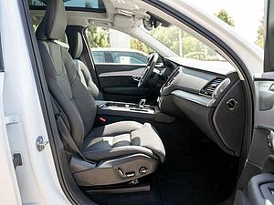 Volvo  T8 AWD Plus Dark