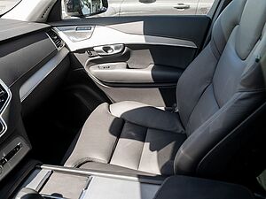 Volvo  T8 AWD Plus Dark