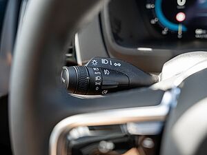 Volvo  T8 AWD Plus Dark