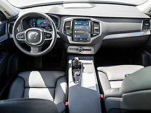 Volvo  T8 AWD Plus Dark