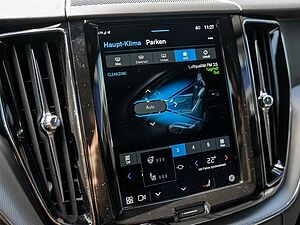 Volvo  T6 AWD Recharge R-Design
