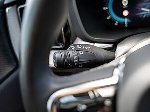 Volvo  T6 AWD Recharge R-Design