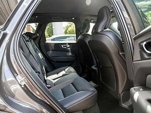 Volvo  T6 AWD Recharge R-Design