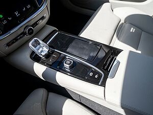 Volvo  T8 Plus Bright Recharge