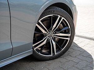 Volvo  T8 Plus Dark Recharge