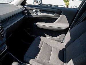 Volvo  T2 Momentum Core