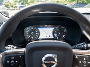 Volvo  T2 Momentum Core