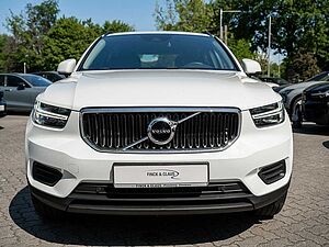 Volvo  T2 Momentum Core