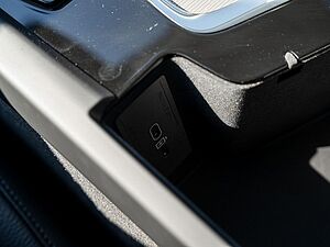Volvo  T6 AWD Recharge Plus Dark