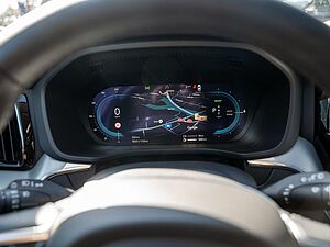 Volvo  T6 AWD Recharge Plus Dark