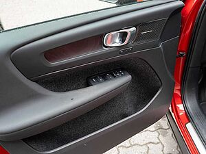 Volvo  T5 Ultimate Dark Recharge