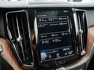 Volvo  B5 AWD Inscription