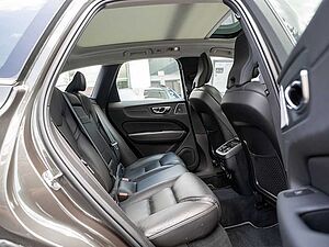 Volvo  B5 AWD Inscription