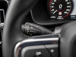 Volvo  T5 Ultimate Dark Recharge Plug-In Hybrid 2W
