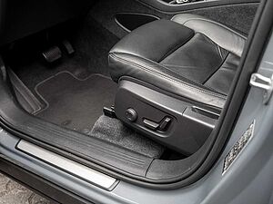 Volvo  T5 Ultimate Dark Recharge Plug-In Hybrid 2W