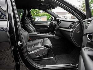 Volvo  T8 AWD R Design Edition LED 360° 7-SITZER