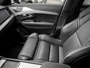 Volvo  T8 AWD R Design Edition LED 360° 7-SITZER