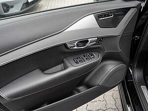 Volvo  T8 AWD R Design Edition LED 360° 7-SITZER