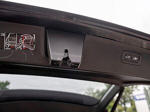 Volvo  T8 AWD R Design Edition LED 360° 7-SITZER