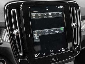 Volvo  T5 R-Design Recharge