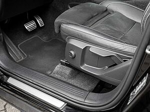 Volvo  T5 R-Design Recharge